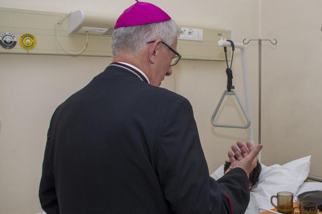 biskup, światowy Dzień Chorego, szpital, pacjent