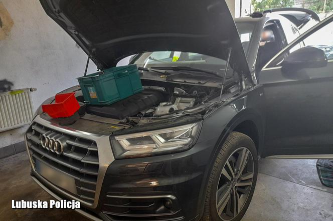 Skradzione Audi Q5 odzyskane tej samej nocy. SUV już był rozbierany