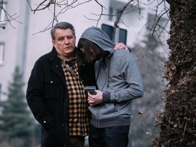 Na Wspólnej odc. 3261. Janek (Bartłomiej Kraszewski), Marek (Grzegorz Gzyl)