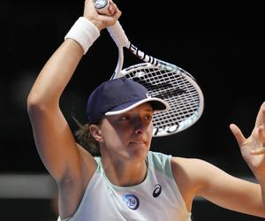 Iga Świątek - Rybakina O której godzinie gra Iga Świątek mecz dzisiaj Dubaj KIEDY gra Iga Świątek w Dubaju 24 grudnia 2022 World Tennis League