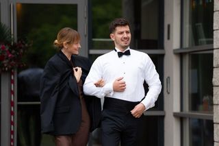 Barwy szczęścia odc. 3245. Ola (Michalina Robakiewicz), Justin (Jasper Sołtysiewicz)