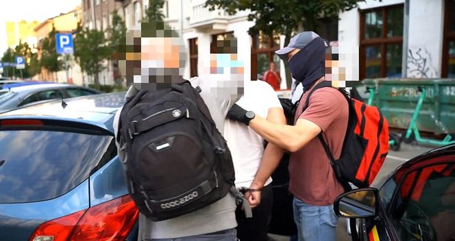 Okradali luksusowe wille pod Warszawą. Zatrzymali czterech mężćzyzn