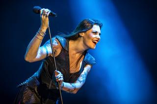 Floor Jansen (Nightwish): Jestem zdrowa!. Artystka o sukcesie terapii nowotworowej