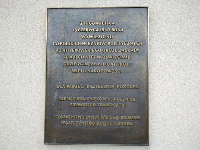 Tarnów. 80. rocznica pierwszego transportu do Auschwitz. Stąd wywożono ludzi na śmierć