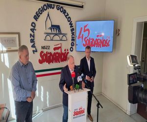 Na 45-lecie Solidarności wydadzą książkę o jej sztandarach