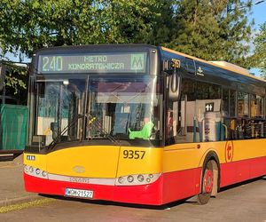  Jamnik za 799 złotych! Kierowczyni autobusu w Warszawie ukarana za maskotkę na szybie. „Chcę walczyć z tym absurdem”