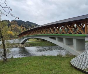 To jedno z najstarszych polskich uzdrowisk najpiękniej wygląda jesienią. Kurowali się w nim Sienkiewicz, Prus, Matejko i Konopnicka
