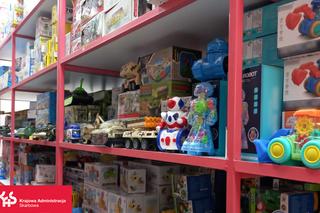 Skład podrobionych zabawek w Wólce Kosowskiej. Mogły być warte ponad pół miliona złotych!