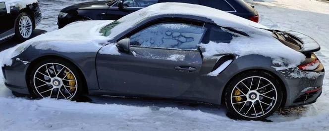Przywłaszczone Porsche 911 Turbo S