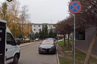 Mistrzowie parkowania we Wrocławiu. Jednego dnia strażnicy nałożyli niemal sto mandatów 