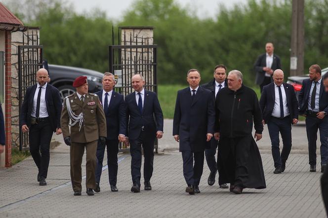 Obchody 14. rocznicy katastrofy smoleńskiej w Krakowie. Andrzej Duda na Wawelu