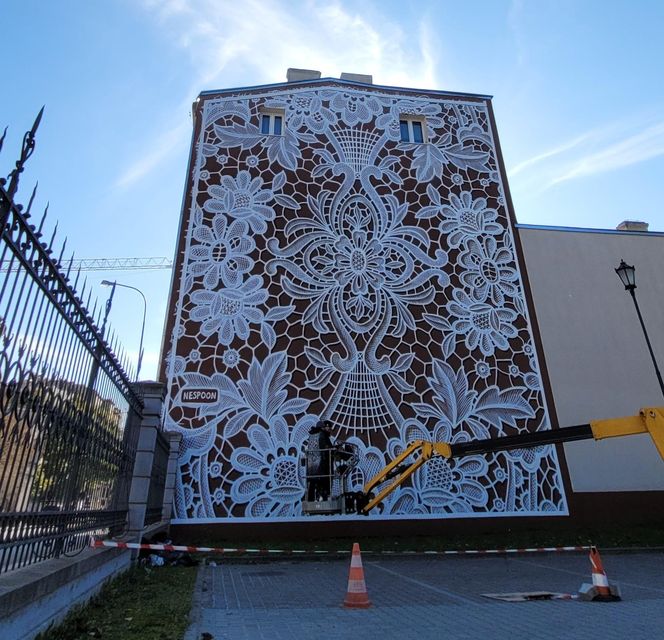 Nowy mural na ulicy Włókienniczej w Łodzi