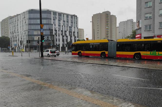 Pogoda na dziś. Gigantyczna ulewa! Znów zaleje Warszawę?! IMGW ostrzega [23.08.2021]