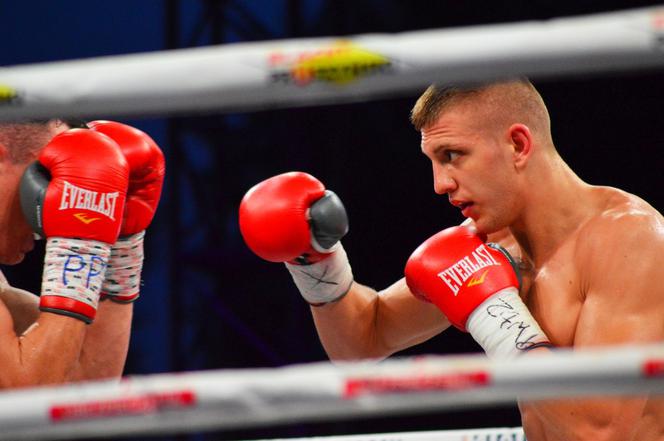 KnockOut Boxing Night 7 Rzeszów - Fiodor Czerkaszyn vs Wes Capper