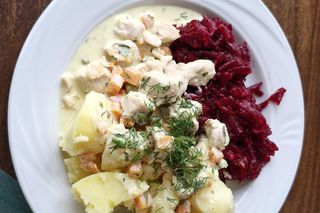 Test grochówki w lokalu ojca Rydzyka