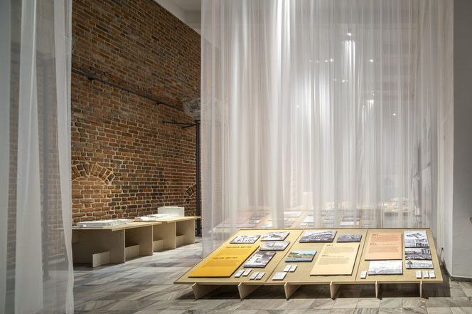 Wystawa "Czarnomorska utopia 1955-1989. Dramat architektoniczny w pięciu aktach" w Muzeum Architektury we Wrocławiu