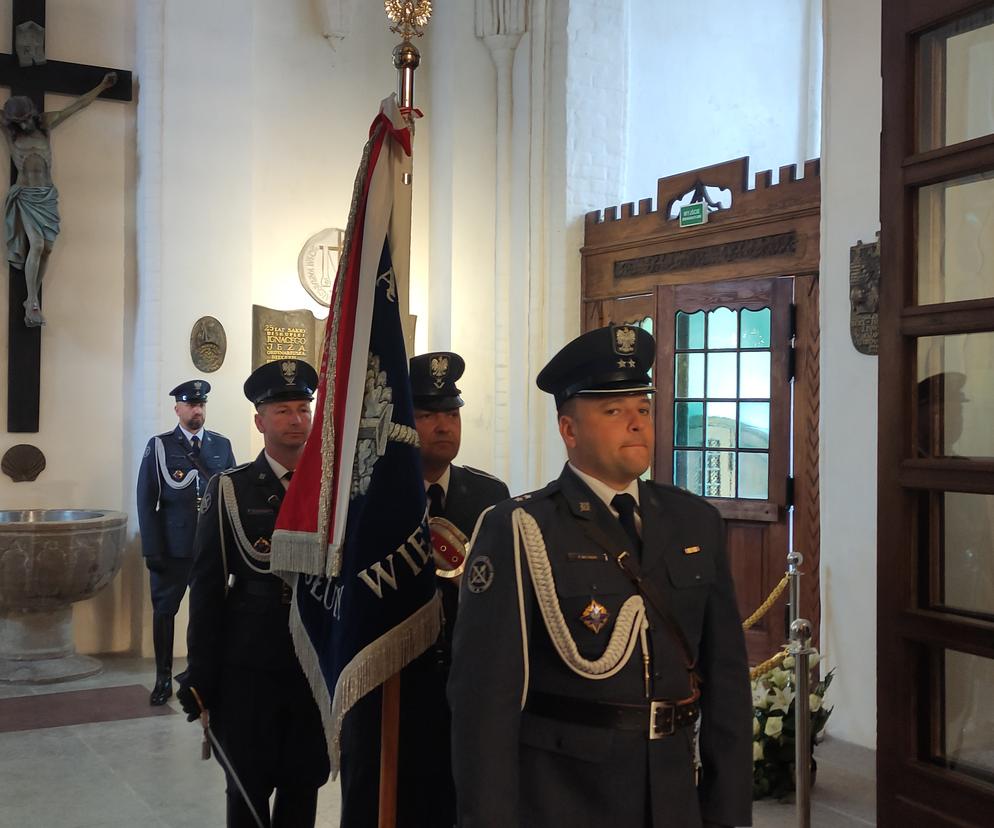 Nadano sztandary dla Okręgowego Inspektoratu Służby Więziennej w Koszalinie oraz Aresztu Śledczego w Koszalinie