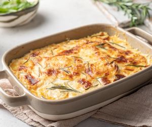 Zapiekanka Tysiąca Wysp. Z tym sosem smakuje nieziemsko