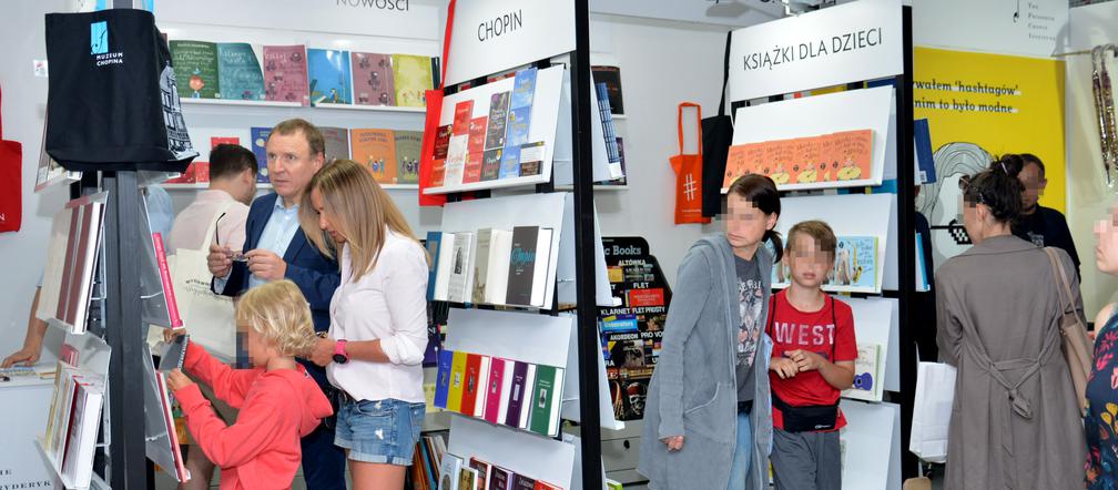 JACEK KURSKI NA WARSZAWSKICH TARGACH KSIĄŻKI - 1 PUBL.