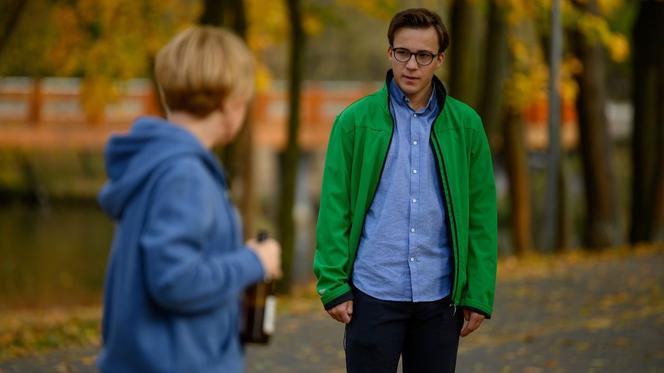 Barwy szczęścia, odc. 2222. Sabina (Barbara Kurzaj), Kajtek (Jakub Dmochowski)