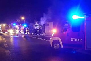 Wypadek w Kopciowicach. Bus stanął w płomieniach! W środku byli pasażerowie