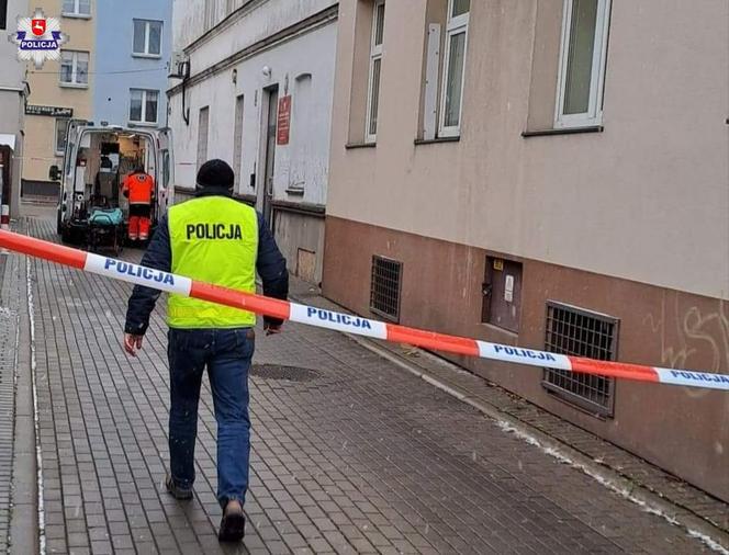 Tragedia w Łukowie: zmarła kobieta raniona przez nożownika! Druga ofiara przebywa w szpitalu