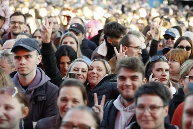 Kilkadziesiąt tysięcy osób bawiło się na koncercie 'Pokolenia Wolności'. Gdańsk świętuje 4 czerwca [GALERIA]