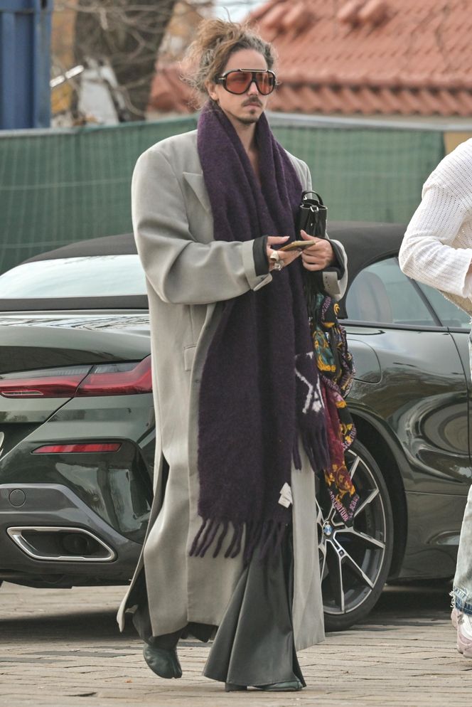 Michał Szpak. Na nogach ma racice