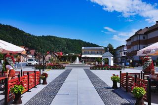 8. Grybów, Krynica-Zdrój, Muszyna, Piwniczna-Zdrój, Stary Sącz, Dobczyce, Myślenice, Sułkowice, Krzeszowice, Skała, Skawina, Słomniki, Świątniki Górne, Andrychów, Kalwaria Zebrzydowska, Wadowice