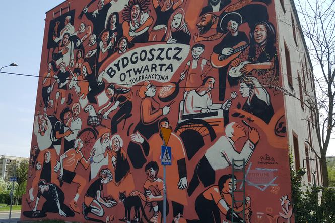 Odsłonięto nowy mural Bydgoszcz otwarta i tolerancyjna