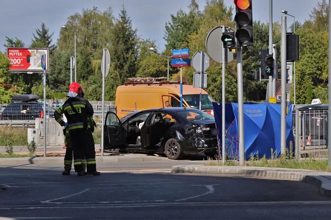 Śmiertelny wypadek z udziałem karetki! Kierowca nie miał szans