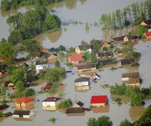 Wielka powódź zalała Polskę w 2010 roku! Ogroma katastrofa. Wstrząsające zdjęcia [GALERIA]