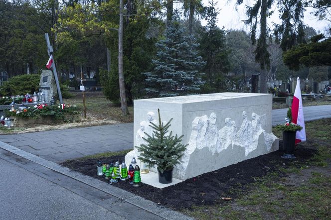 Matka Morawieckiego spocznie we Wrocławiu, jej mąż ma grób w Warszawie 