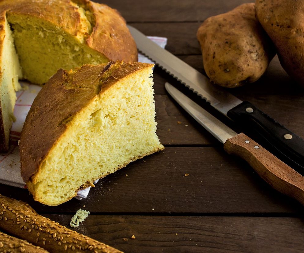 Domowy chleb ziemniaczany - wilgotny i długo świeży