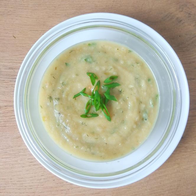 Dietetyczny krem z białych warzyw: przepis na pyszną i sycącą zupę dla każdego