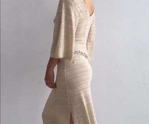 Paulina Smaszcz w beżu... a my w szoku! Gdzie ona schowała metrykę?!