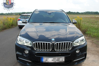 Odzyskali skradzione drogie BMW. Sprawcy nie udało się wywieźć policji w pole