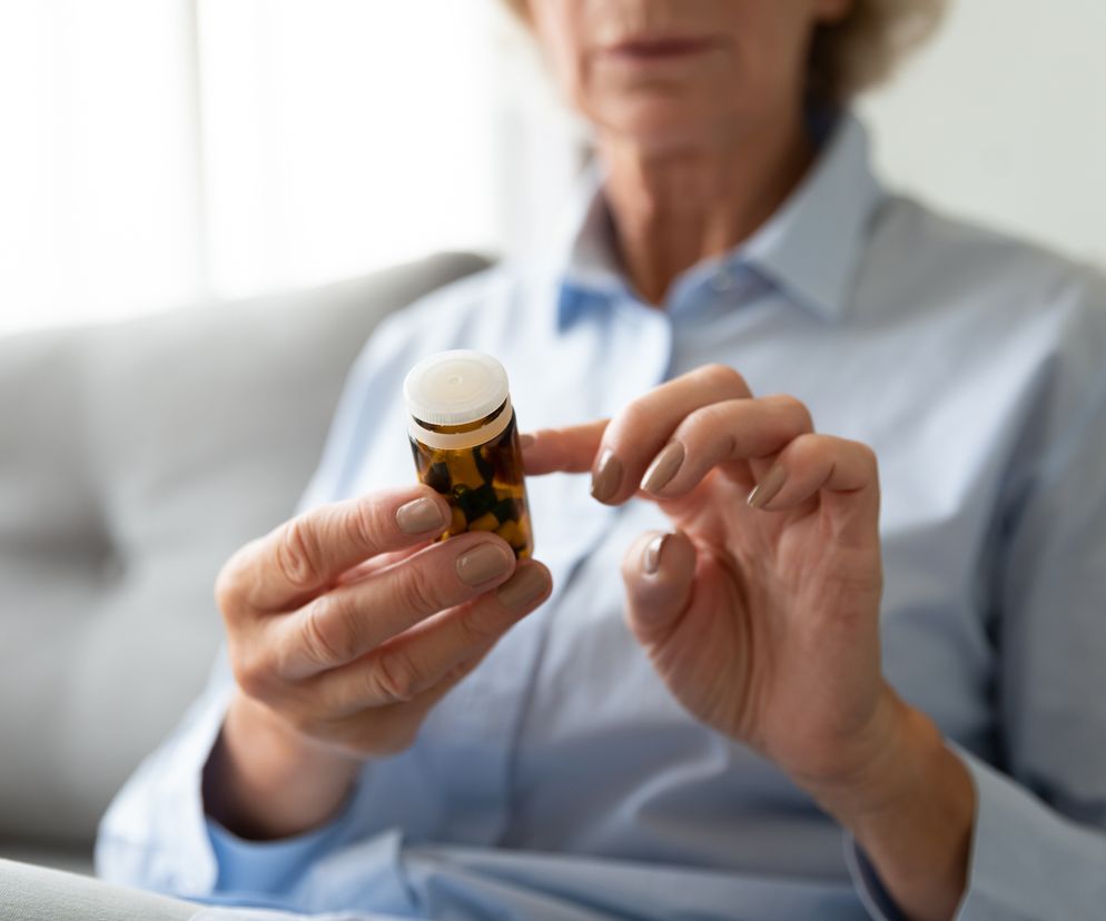 Dlaczego nie wolno przyjmować przeterminowanych leków?
