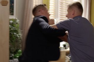 M jak miłość, odcinek 1846: Paweł (Rafał Mroczek), Piotrek (Marcin Mroczek)