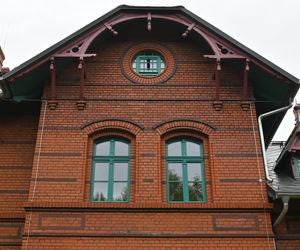 Dworzec w Leśnej po remoncie 