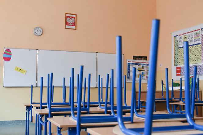 Kraków: Czy w przyszłym roku szkolnym na uczniów będą czekały pokoje nauczycielskie?