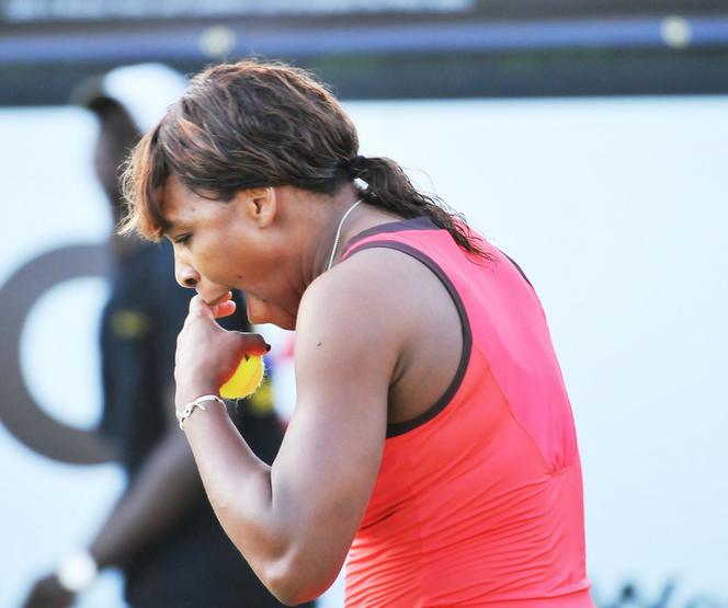 Ziewająca Serena Williams