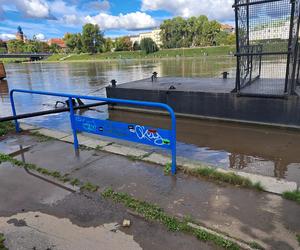 Fala kulminacyjna na Wiśle w Krakowie