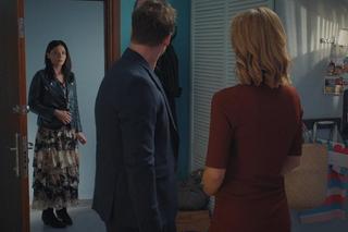 M jak miłość odc. 1787. Marcin (Mikołaj Roznerski), Kama (Michalina Sosna), Iza (Adriana Kalska)