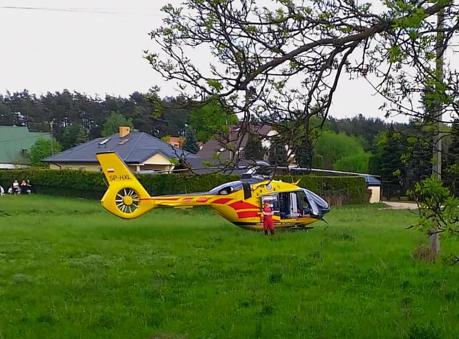 Pasażerka nie żyje, kierowca w szpitalu. Tragiczna czołówka na Płochocińskiej