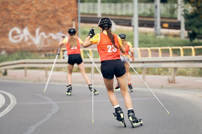 W pierwszym dniu zawodów o Puchar Polski w biegach na nartorolkach Marwe Cup zawodnicy wzięli udział w sprincie techniką dowolną