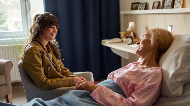 Na dobre i na złe odc. 957. Matylda (Amelia Czaja), pani Basia (Ewa Decówna)