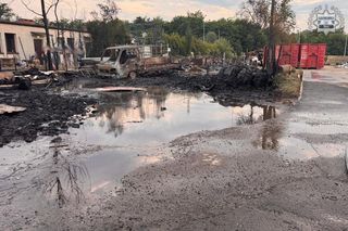 Potężny pożar w Żorach. Seria wybuchów butli gazowych i ewakuacja mieszkańców. Zatrzymano jedną osobę