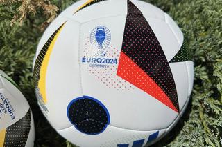 Luteranie w Szczyrku zbierają piłki z okazji EURO 2024 