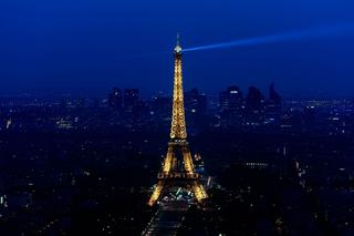 Paryż: Wieża Eiffla po ponad ośmiu miesiącach znów dostępna dla zwiedzających!